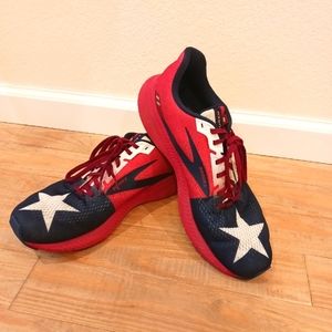 Texas-Themed Brooks Men's Running Shoes